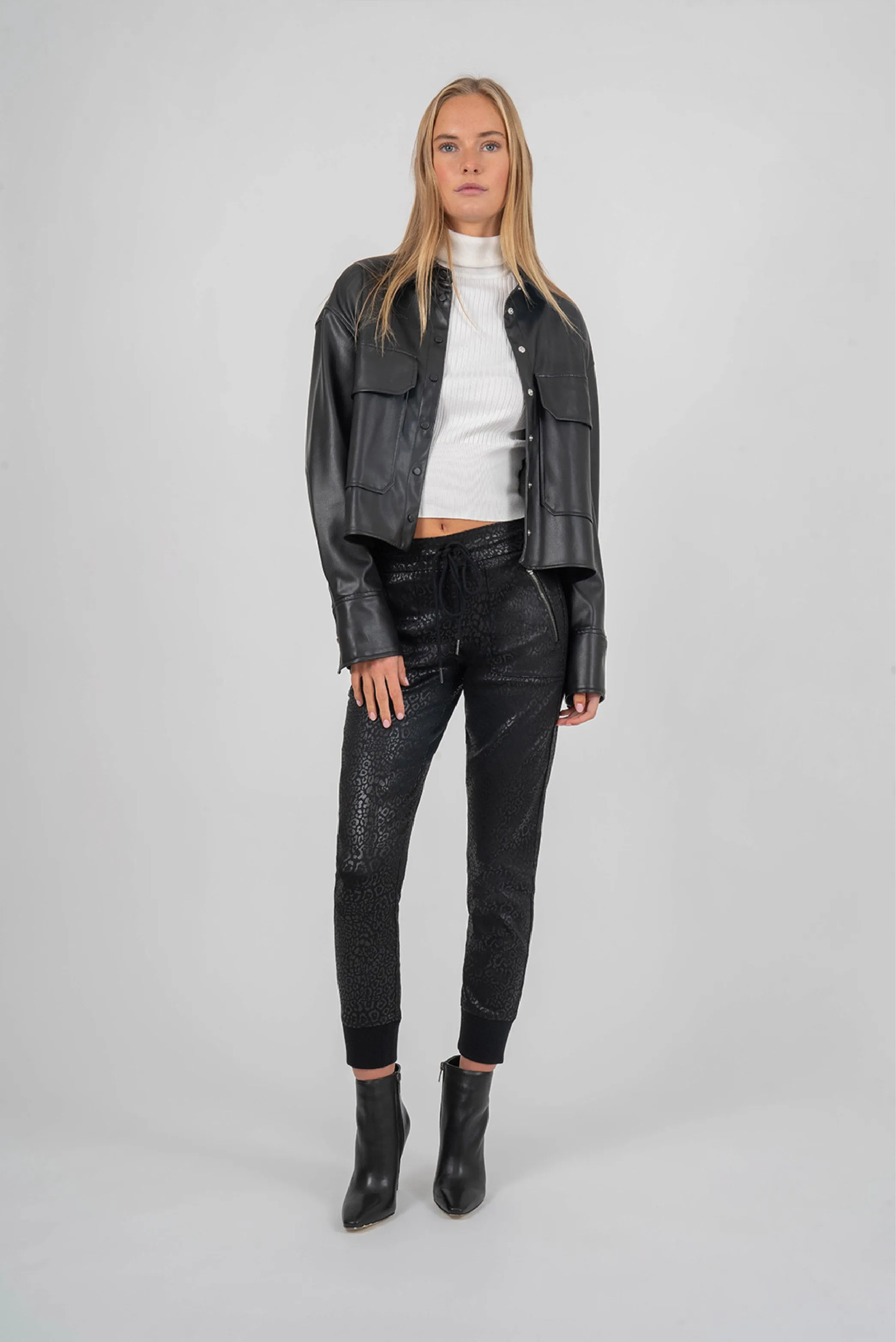 Jolie Glossed Black Panther Trek Pant