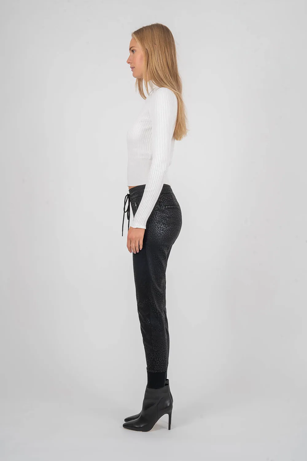 Jolie Glossed Black Panther Trek Pant