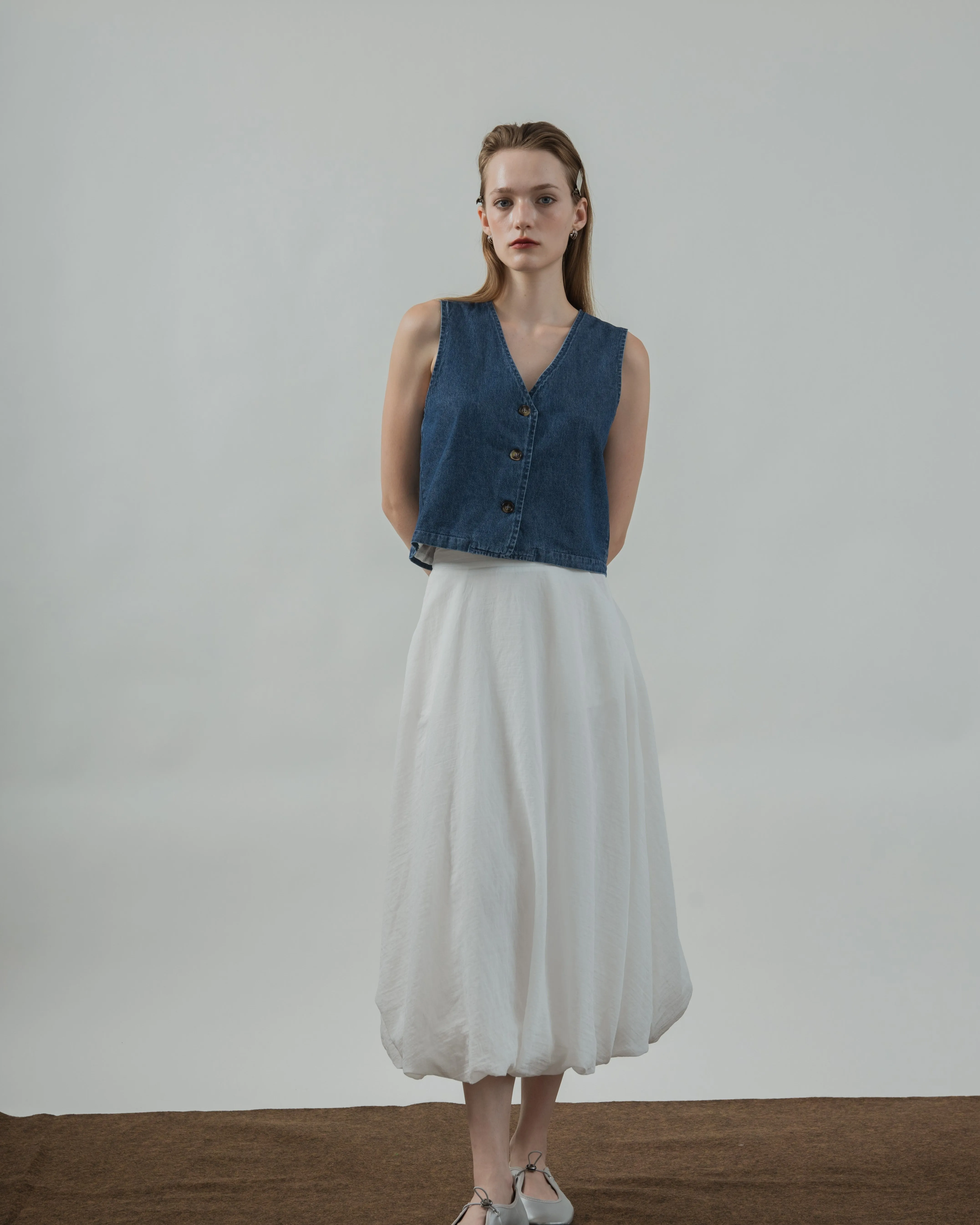 V Neck Sleeveless Denim Vest (Denim)